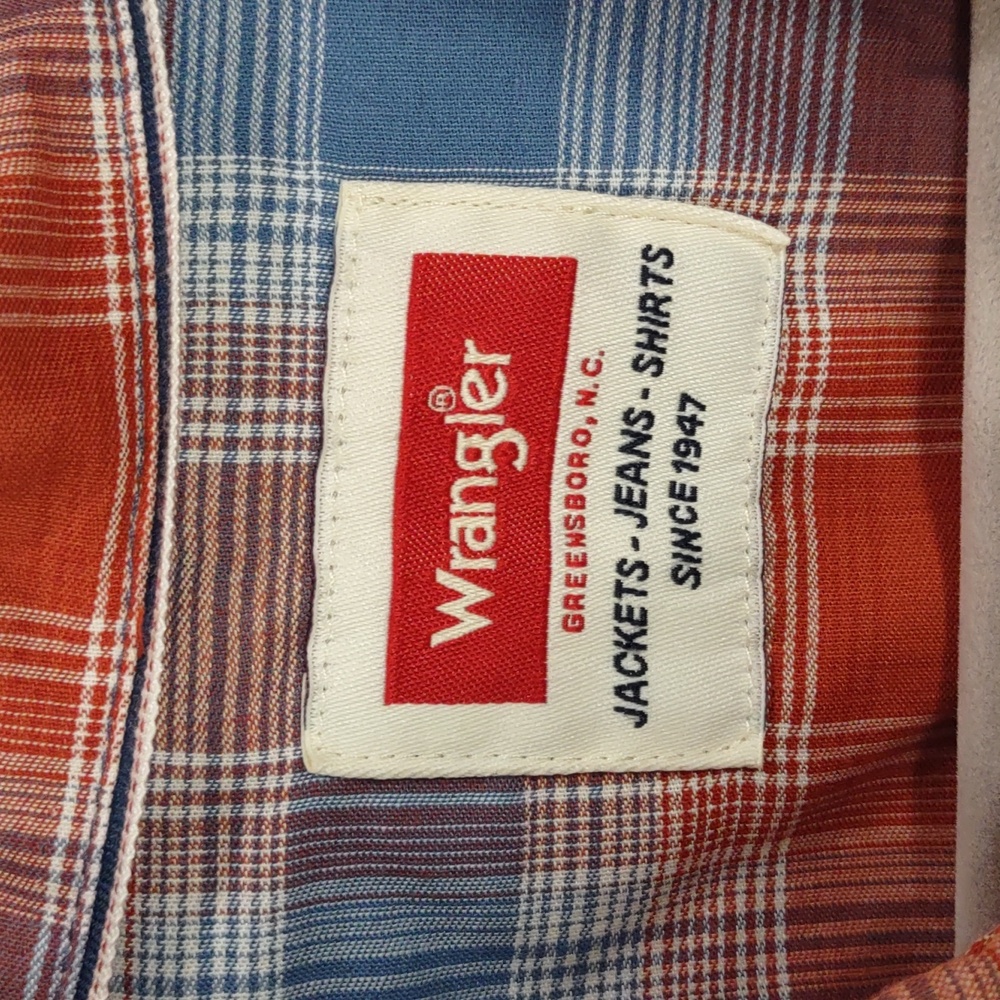 Wrangler, Size 2XL Vibrant Brown and Blue Checkered Shirt - Picture 5 of 17